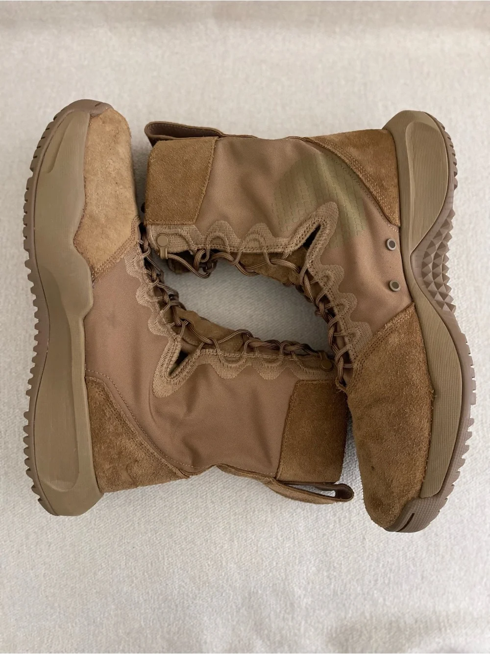 Size 11 - Nike SFB B2 Tactical Outdoor Boots Coyote Brown FN3720-900 Men’s NEW